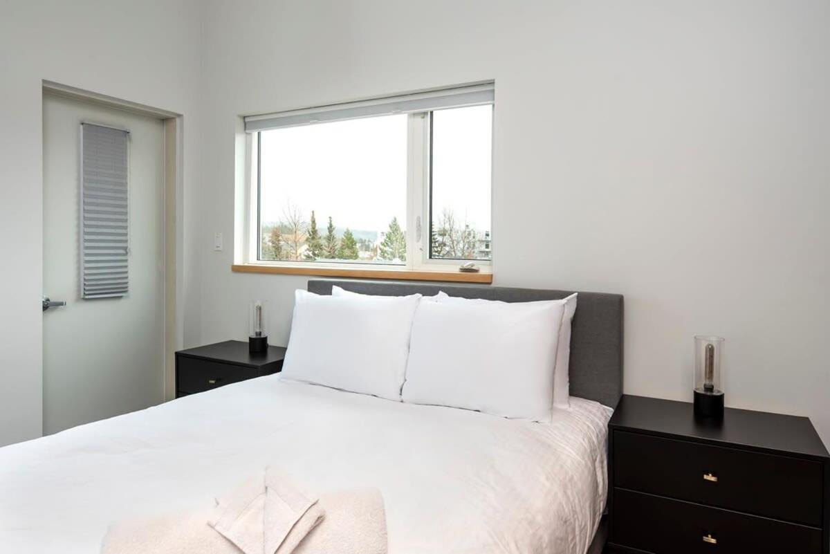 Nn - The Flame - Downtown 1-Bed 2-Bath Whitehorse Exterior foto