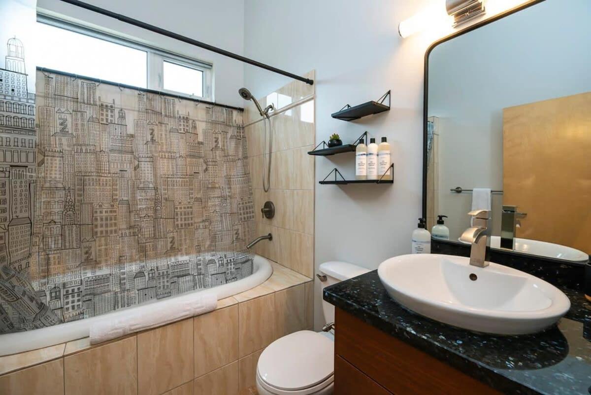 Nn - The Flame - Downtown 1-Bed 2-Bath Whitehorse Exterior foto