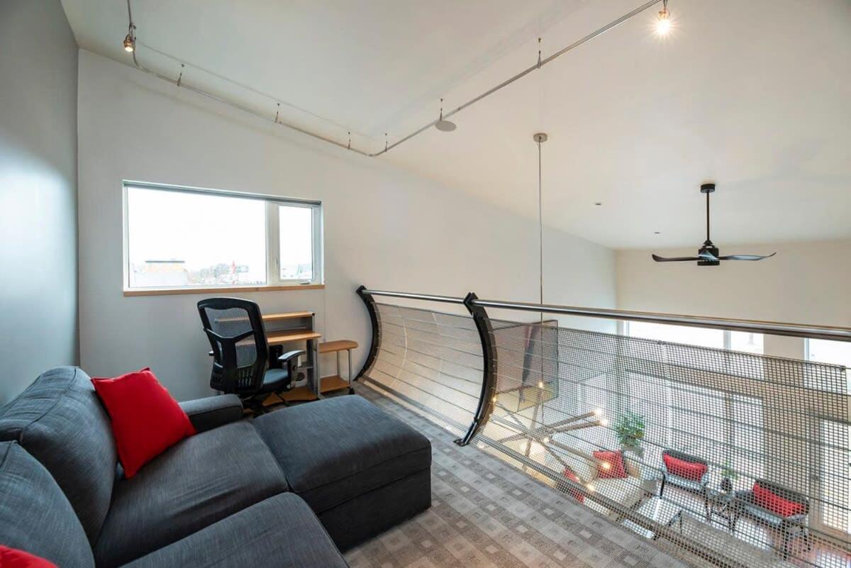 Nn - The Flame - Downtown 1-Bed 2-Bath Whitehorse Exterior foto